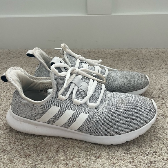 WOMENS ADIDAS Cloudfoam Pure 2.0 Running Shoes 
Size 9.5 - Picture 3 of 8